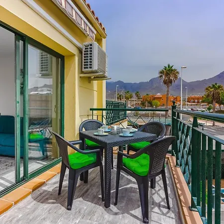 Apartamento Cozy In El Duque By Altamarhomes