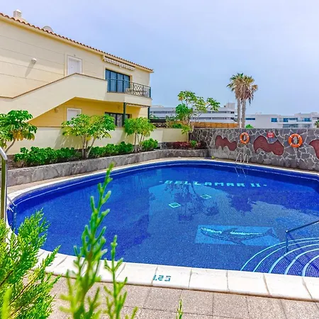 Cozy In El Duque By Altamarhomes * 阿德耶