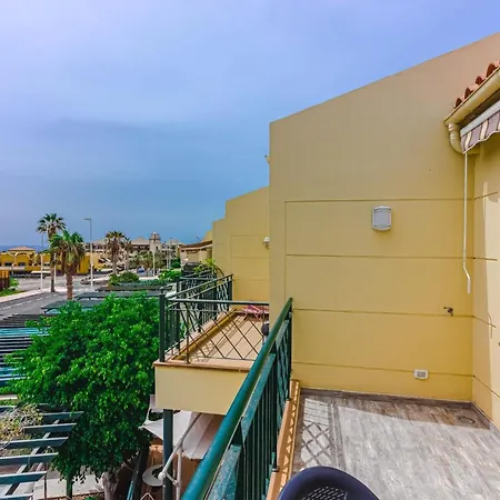 公寓 Cozy In El Duque By Altamarhomes 阿德耶