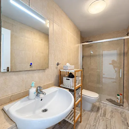 Cozy In El Duque By Altamarhomes
