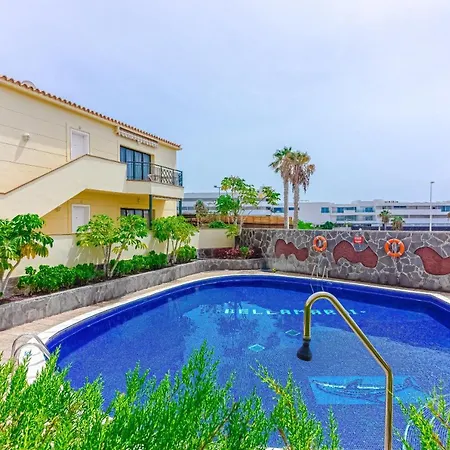 Cozy In El Duque By Altamarhomes דירה אדחה